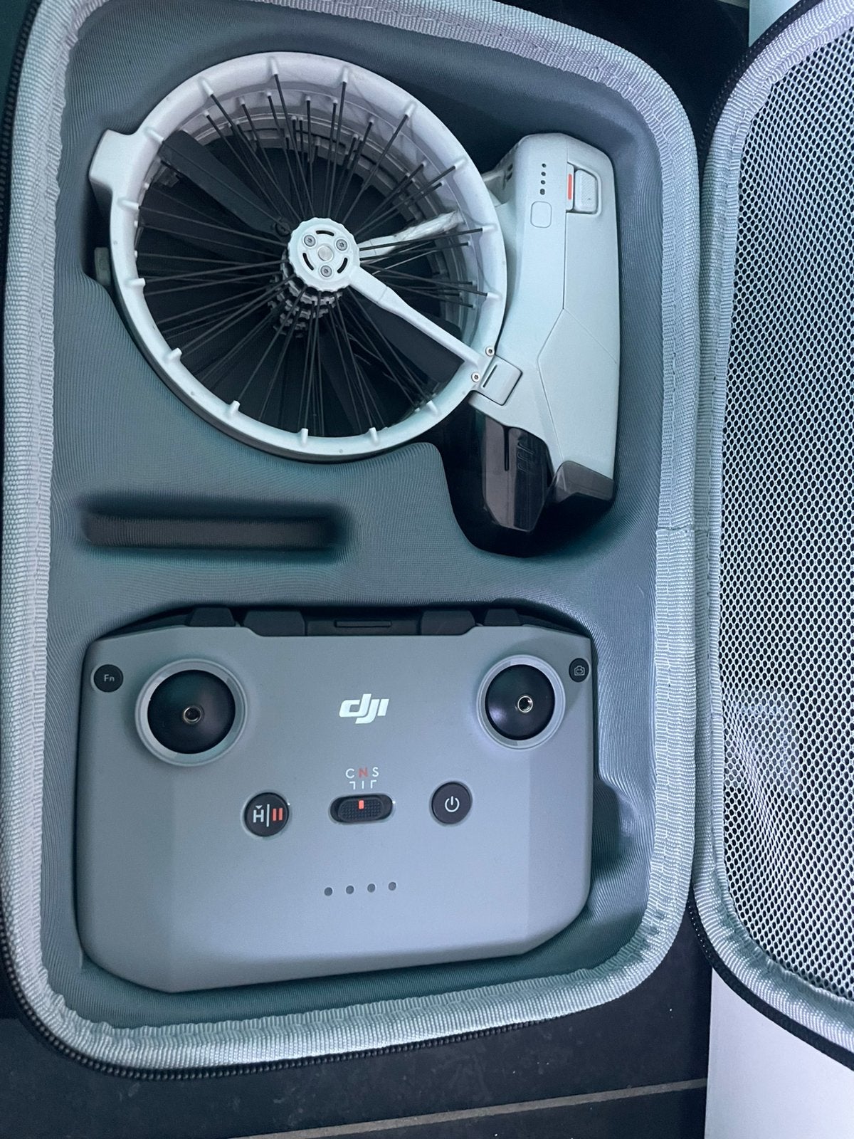 DJI FLIP, TV, Hi-fi & Vidéo, Drone avec caméra, Moins de 250 g, Qualité supérieure, 1 à 5 km