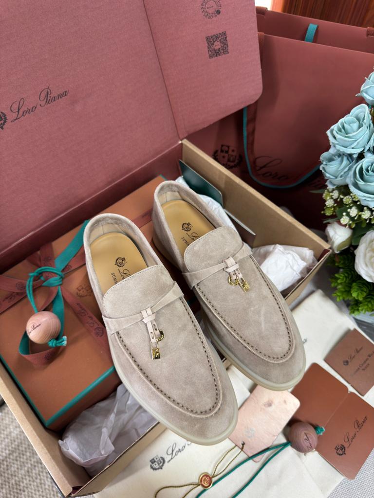 Promenade estivale Loro Piana, Neuf, Enlèvement ou Envoi, Beige, Sabots