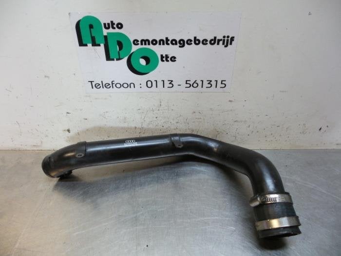 Tuyau turbo d'un Audi A4 (A4 01-), Autos : Pièces & Accessoires, -, 3 mois de garantie, Audi, Utilisé