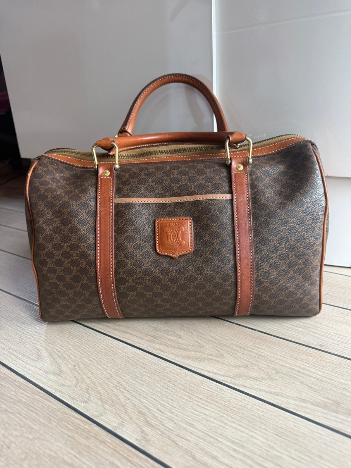 Authentique Celine boston macadam, Bijoux, Sacs & Beauté, Sacs | Sacs de voyage & Petits Sacs de voyage, Comme neuf, Enlèvement ou Envoi