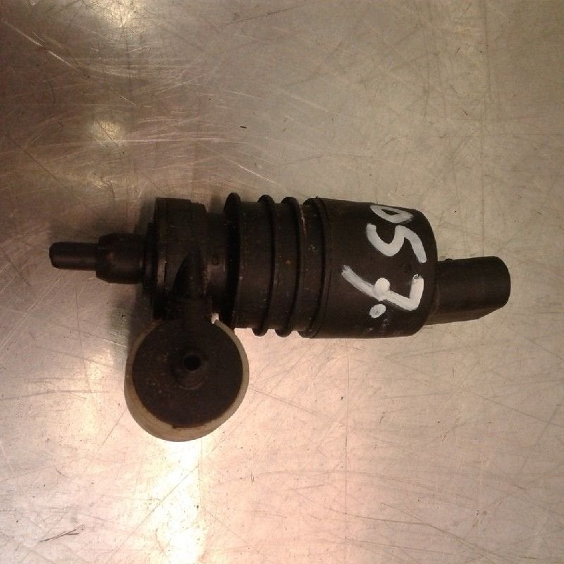 RUITENSPROEIERPOMP VOOR Suzuki Ignis (MH) (01-2003/12-2007), Gebruikt, Dhr. M. Roggen, Marinus@Japoto.nl, Stadsweg 37 37
9917 PV  WIRDUM GR., NL