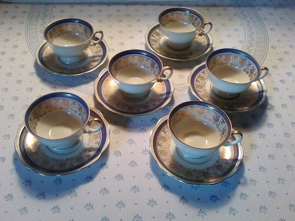 6 Theekopjes met schoteltjes van WAWEL made in Poland -Blauw, Ophalen, Zo goed als nieuw, Porselein, Kop(pen) en/of Schotel(s)