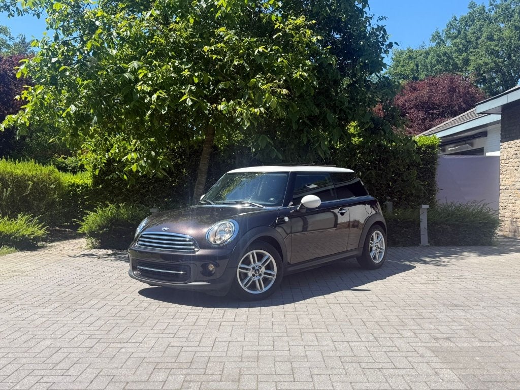 Mini Cooper —129 768 km —Toit panoramique—Entièrement équipé, 90 kW, Achat, Entreprise, Air conditionné