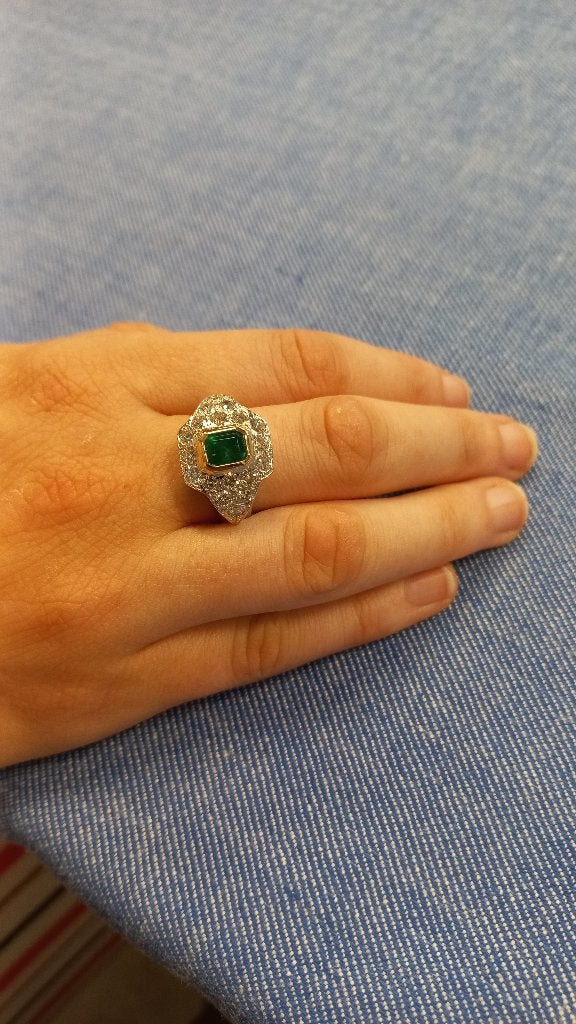 Bague Vintage, Or avec Emeraude et Brillants., Bijoux, Sacs & Beauté, Bagues, Enlèvement ou Envoi, Or, Utilisé, 17 à 18