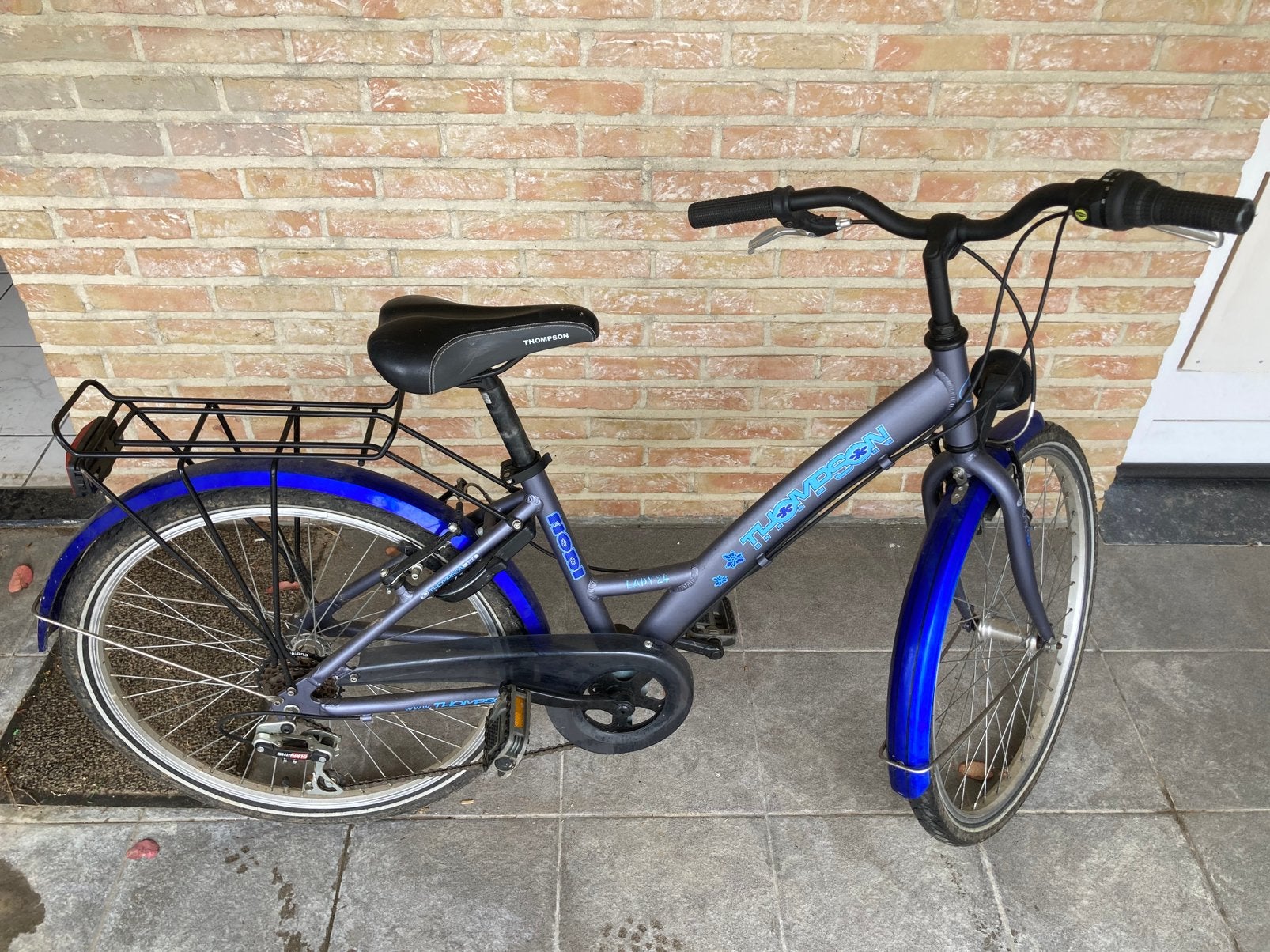 Meisjesfiets Thompson 24 inch, Ophalen, Zo goed als nieuw, 24 inch, Versnellingen