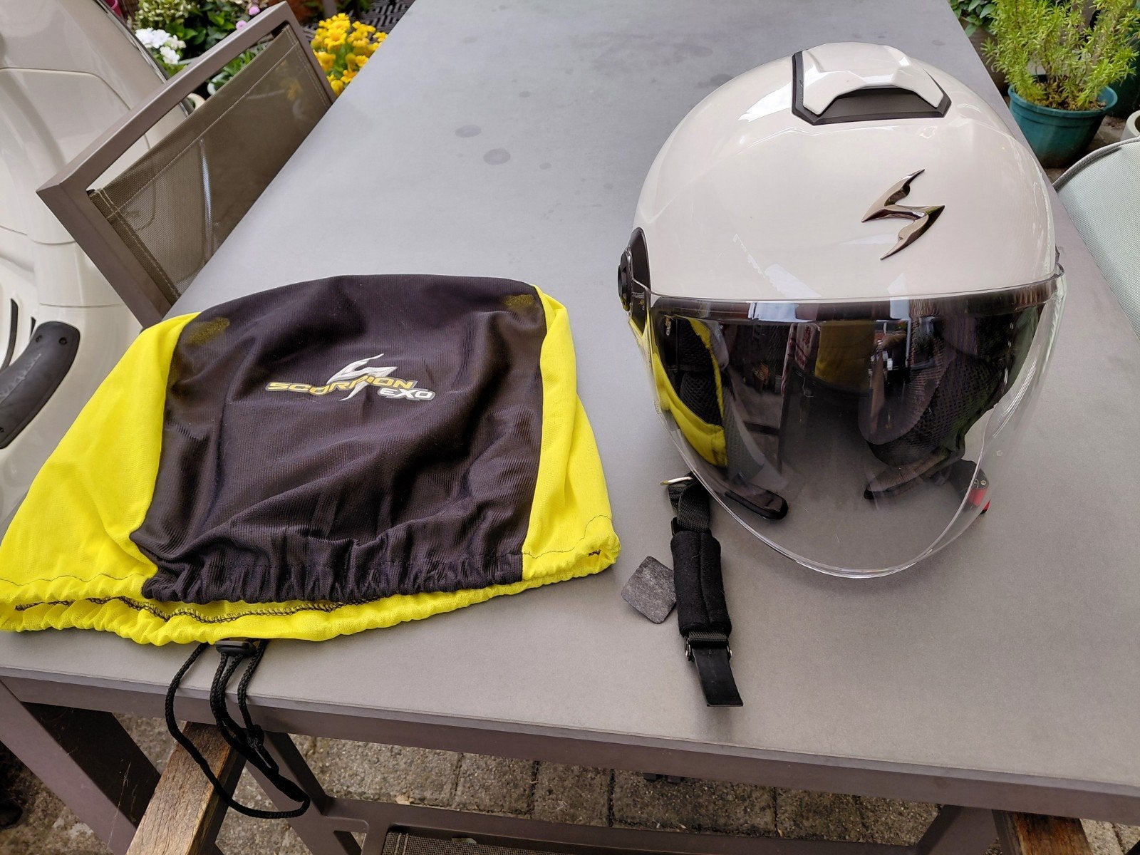 Scorpion jet helm, Motos, Vêtements | Casques de moto, Enlèvement