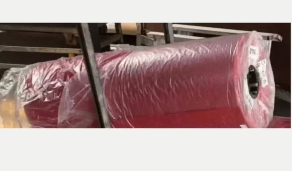 tapijt rode loper 50 m2 nieuw, Ophalen, Gebruikt, Rood