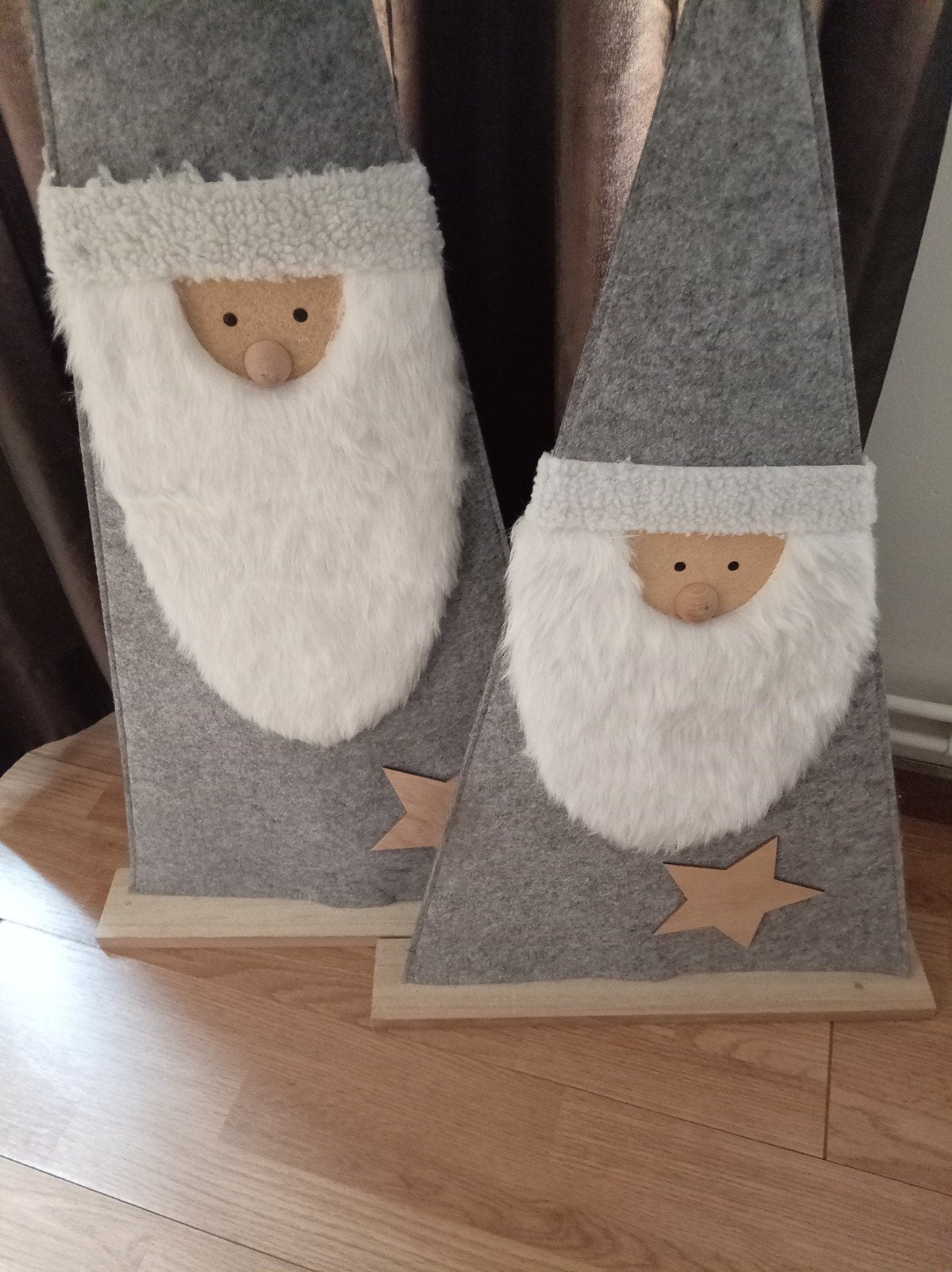 4 kerstmannen, Ophalen