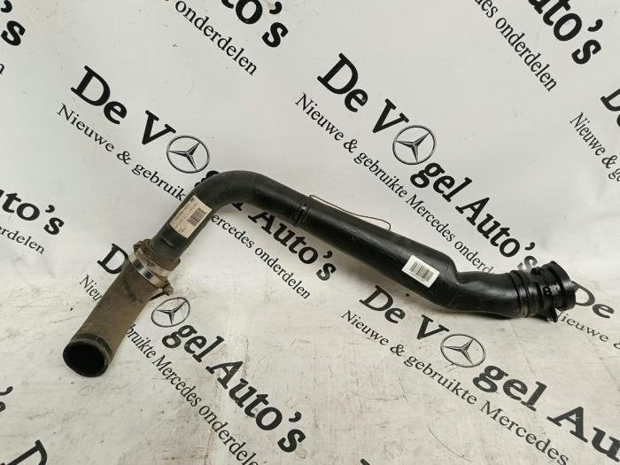 Tube de remplissage réservoir à essence d'un Mercedes Spri, Autos : Pièces & Accessoires, 3 mois de garantie, Utilisé, -, -
