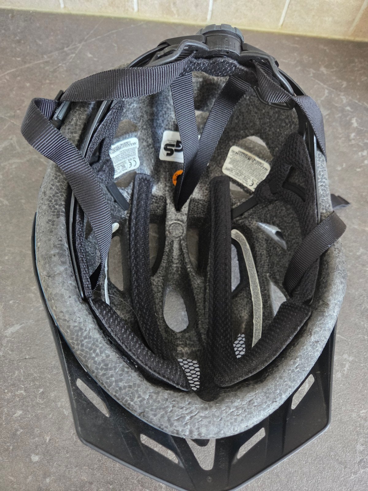 Abus fietshelm maat 52/58, Fietsen en Brommers, Gebruikt, M, Ophalen of Verzenden, Abus