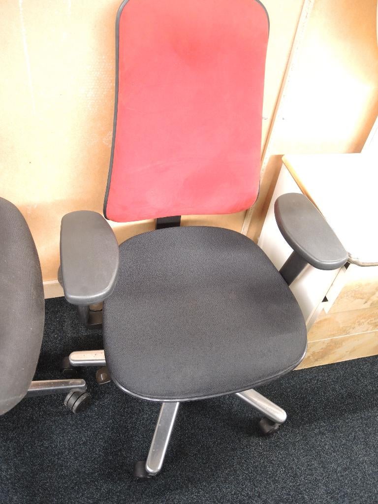 Bureaustoel zwart/rood mobiel, Ophalen, Gebruikt, Qw, @