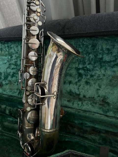 Saxo  THE BUESCHER Tenor, Muziek en Instrumenten, Ophalen of Verzenden, Gebruikt, Tenor, Met koffer