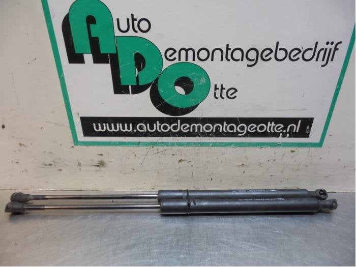 Kit amortisseur gaz hayon d'un Citroen C3 (C3 09-), -, 3 mois de garantie, Utilisé, -