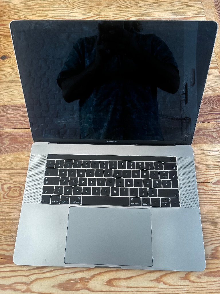 macbook pro 15 pouces 2017, Computers en Software, Apple Macbooks, Gebruikt, MacBook, 15 inch, 3 tot 4 Ghz, 512 GB, 16 GB, Azerty
