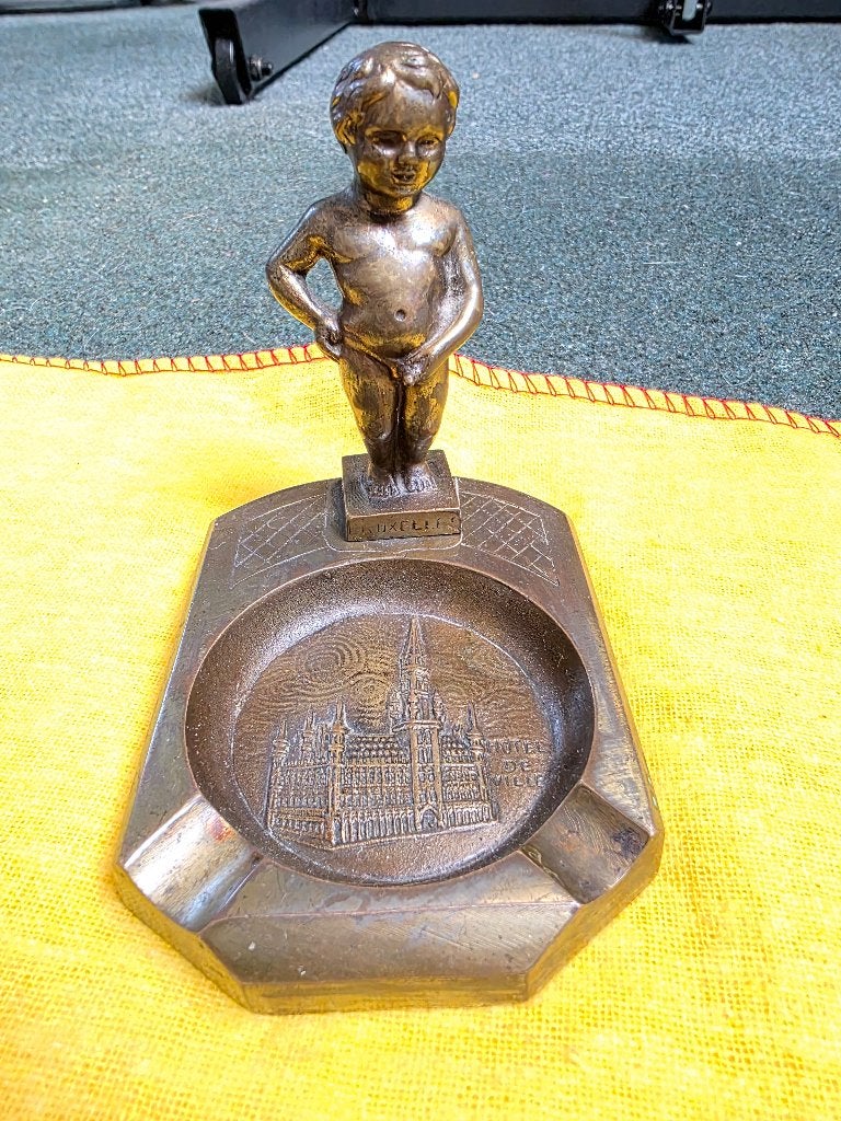 vintage bronze Manneken-Pis Bruxelles, Antiek en Kunst, Ophalen, Brons