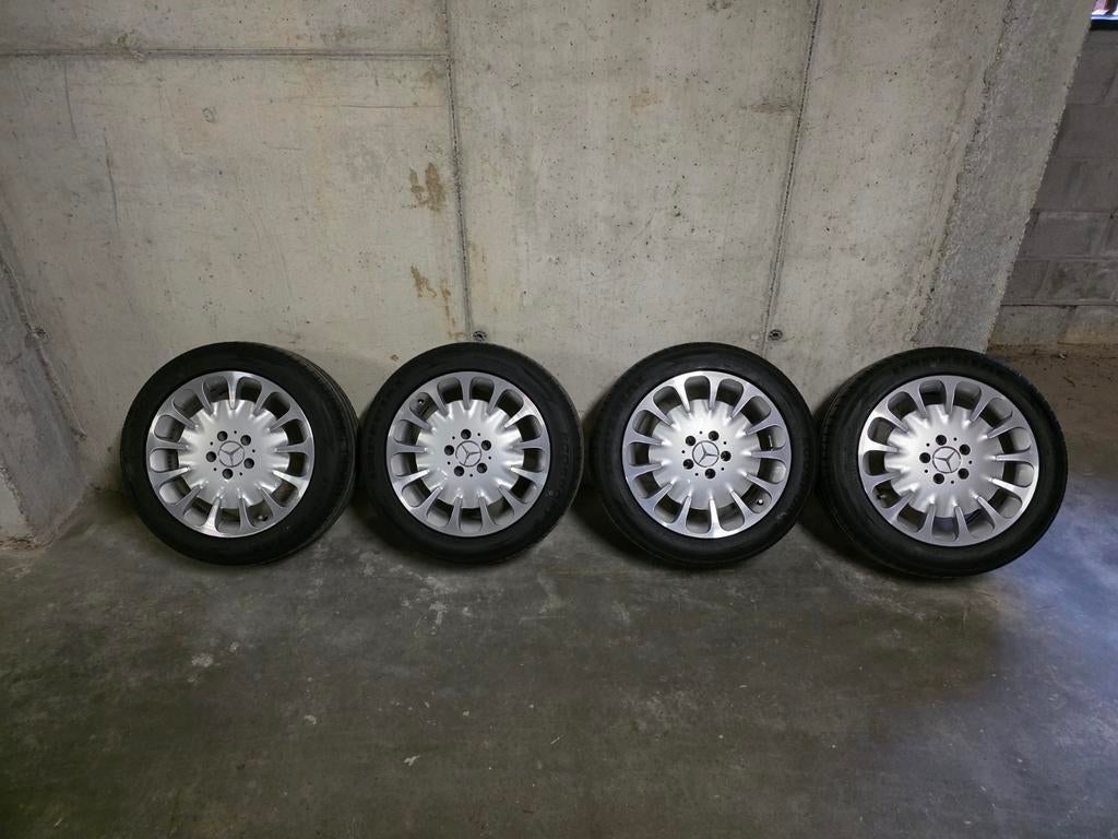 Originele 17' Mercedes Yilduz set, Ophalen, 17 inch, Zomerbanden, Band(en)