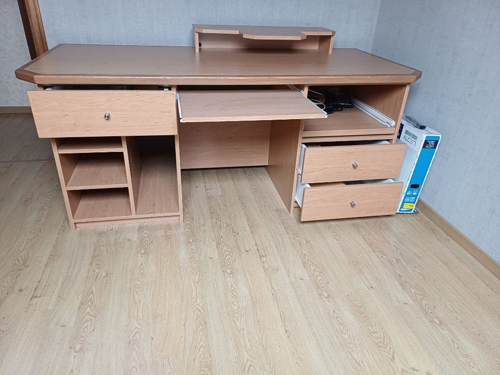 handgemaakte bureau, Huis en Inrichting, Hout, Zo goed als nieuw, Opzetstuk, Computerbureau