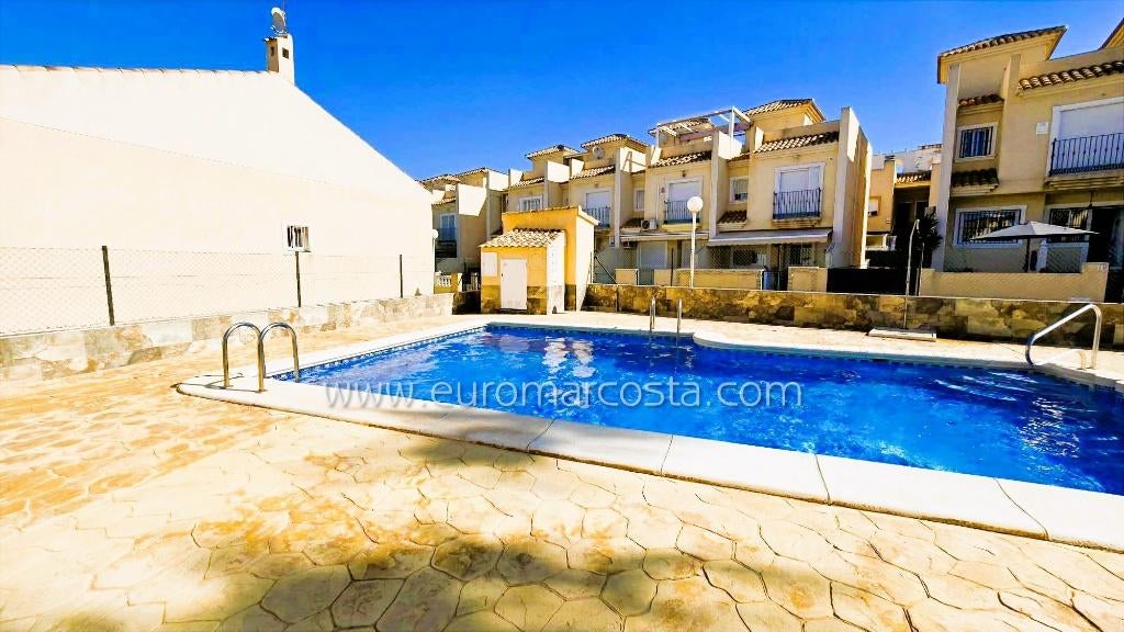 REF 4625 - Villa d'angle, GUARDAMAR DEL SEGURA, 75 m², Spanje, Woonhuis