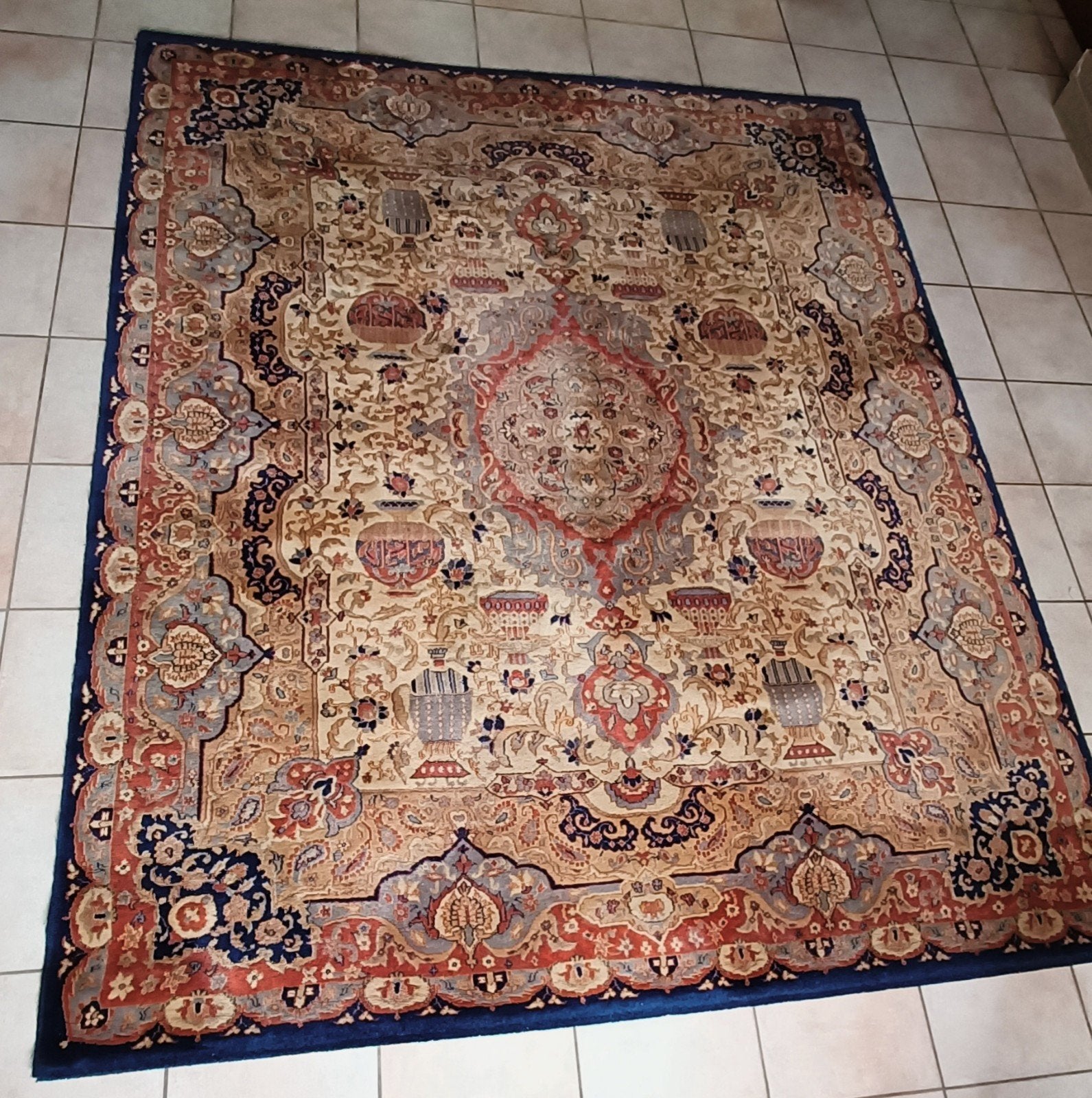 Tapijt van zuiver scheerwol, Ophalen