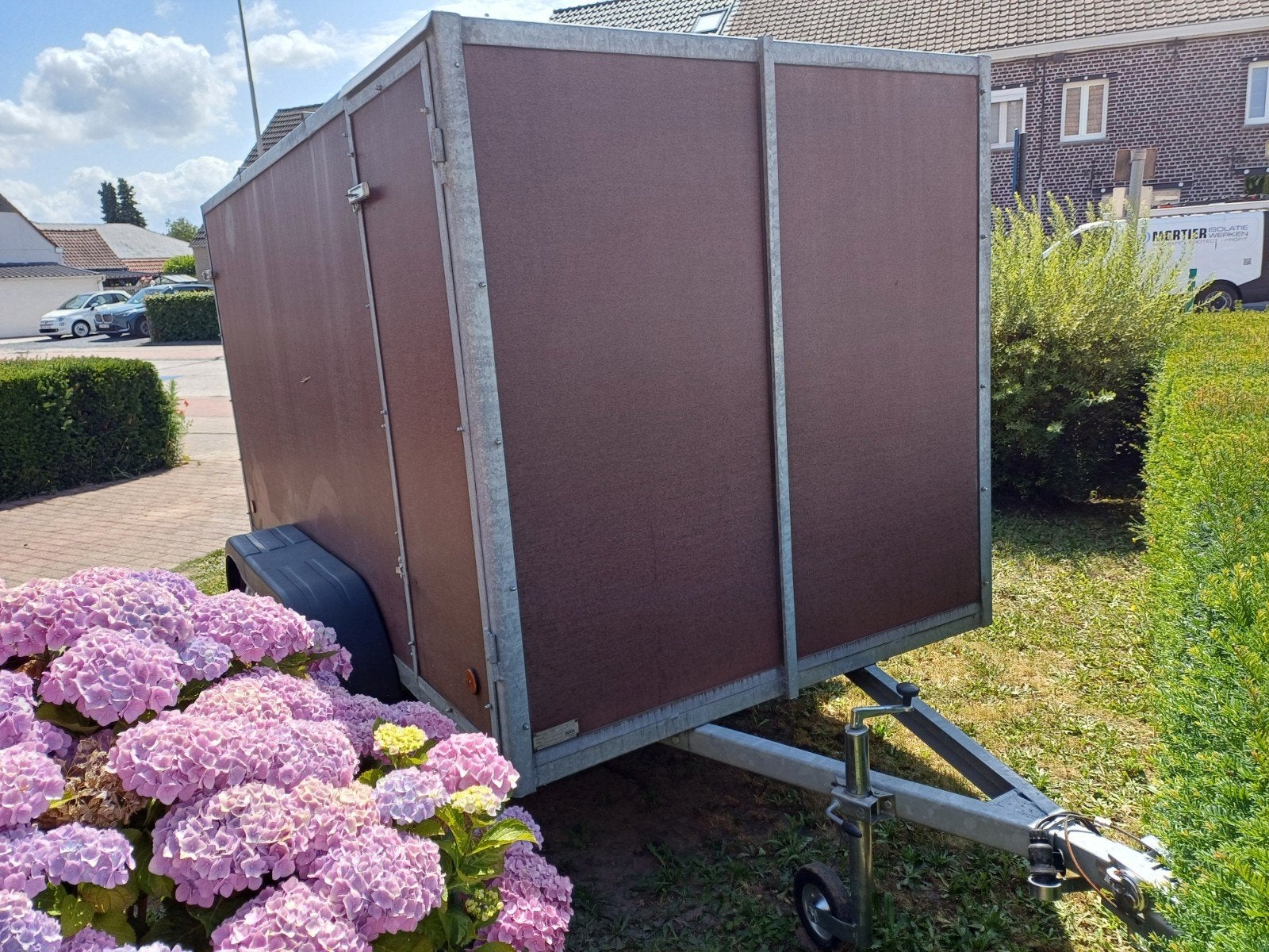 Overdekte aanhangwagen, Ophalen