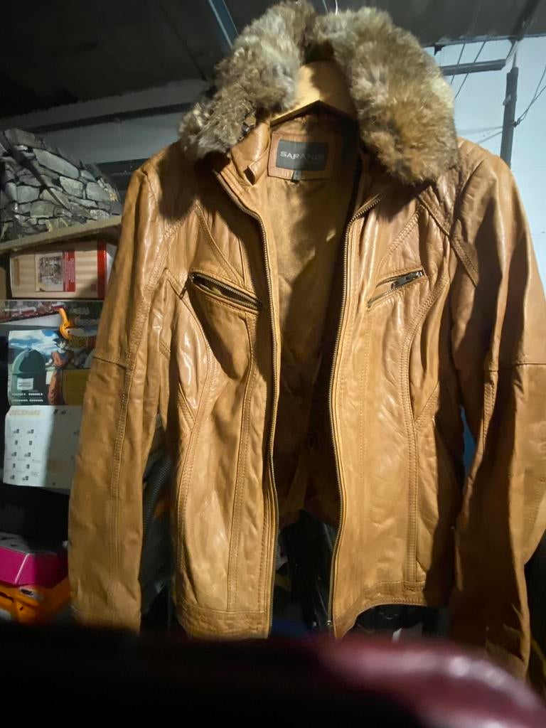 Veste cuir femme, Enlèvement, Porté, Taille 42/44 (L)