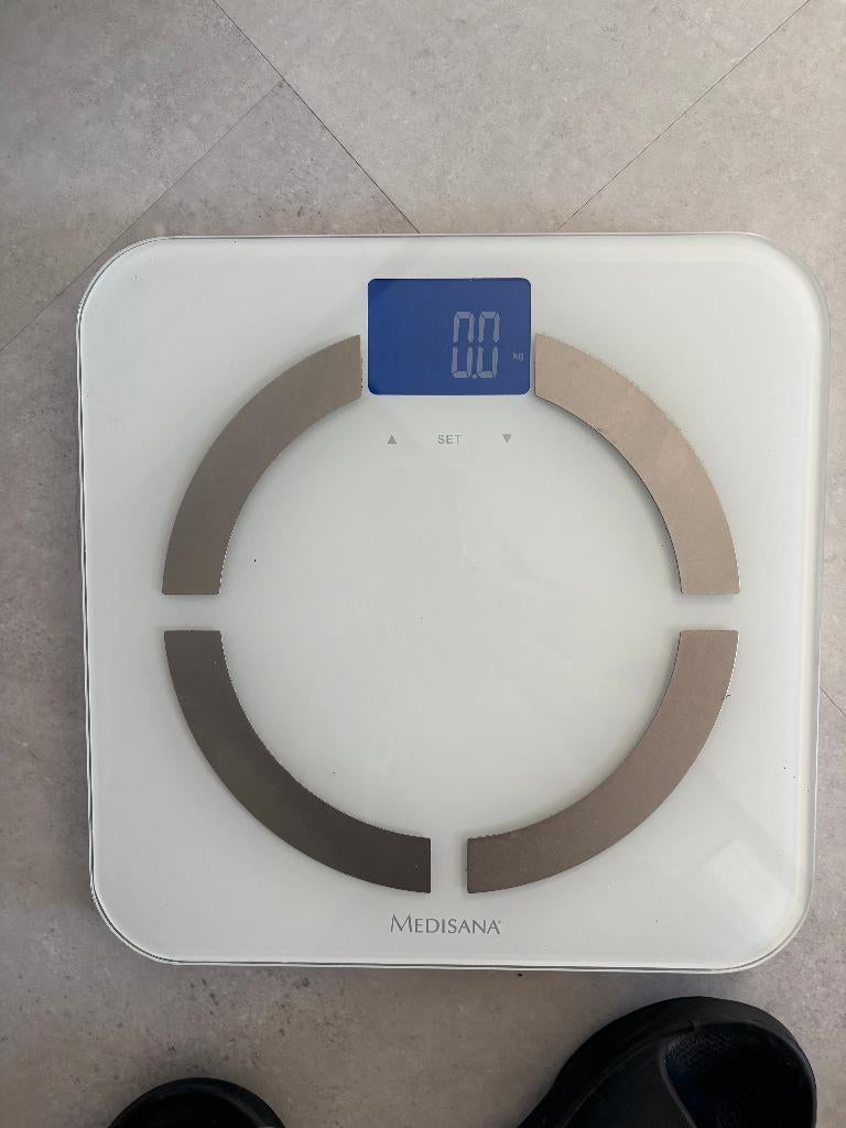 Personen weegschaal met diverse accounts en met app, Elektronische apparatuur, Weegschalen, Ophalen, 100 kg of meer, Personenweegschaal