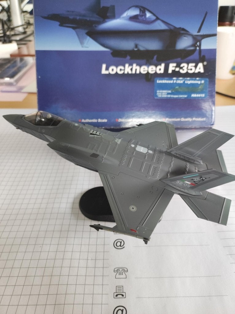 1/72 metalen militair vliegtuigmodel (gegoten), Overige merken, 1:72 tot 1:144, Ophalen of Verzenden, Zo goed als nieuw