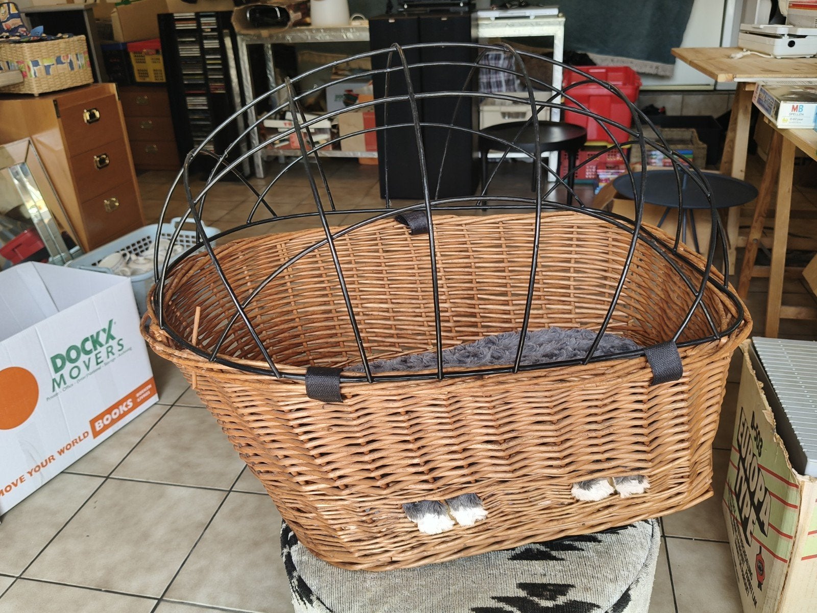 Honden mandje fiets, Ophalen