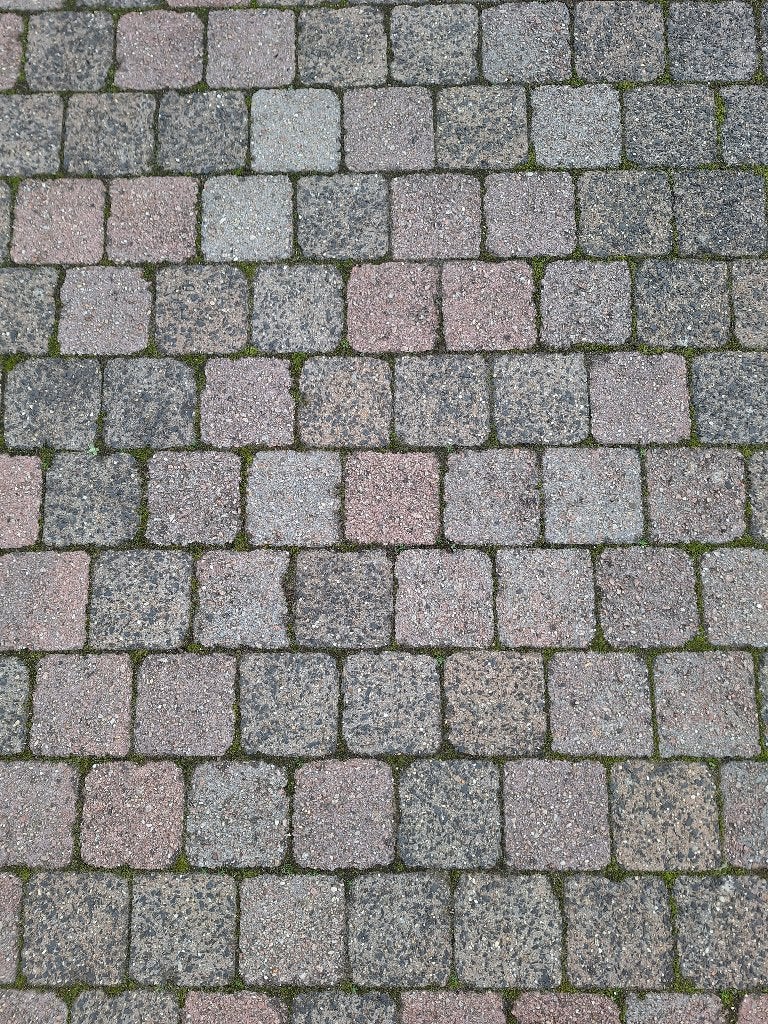 10,5 m² Betonklinkers 14 x 14 x 7, Tuin en Terras, Ophalen, Gebruikt, Beton, Klinkers