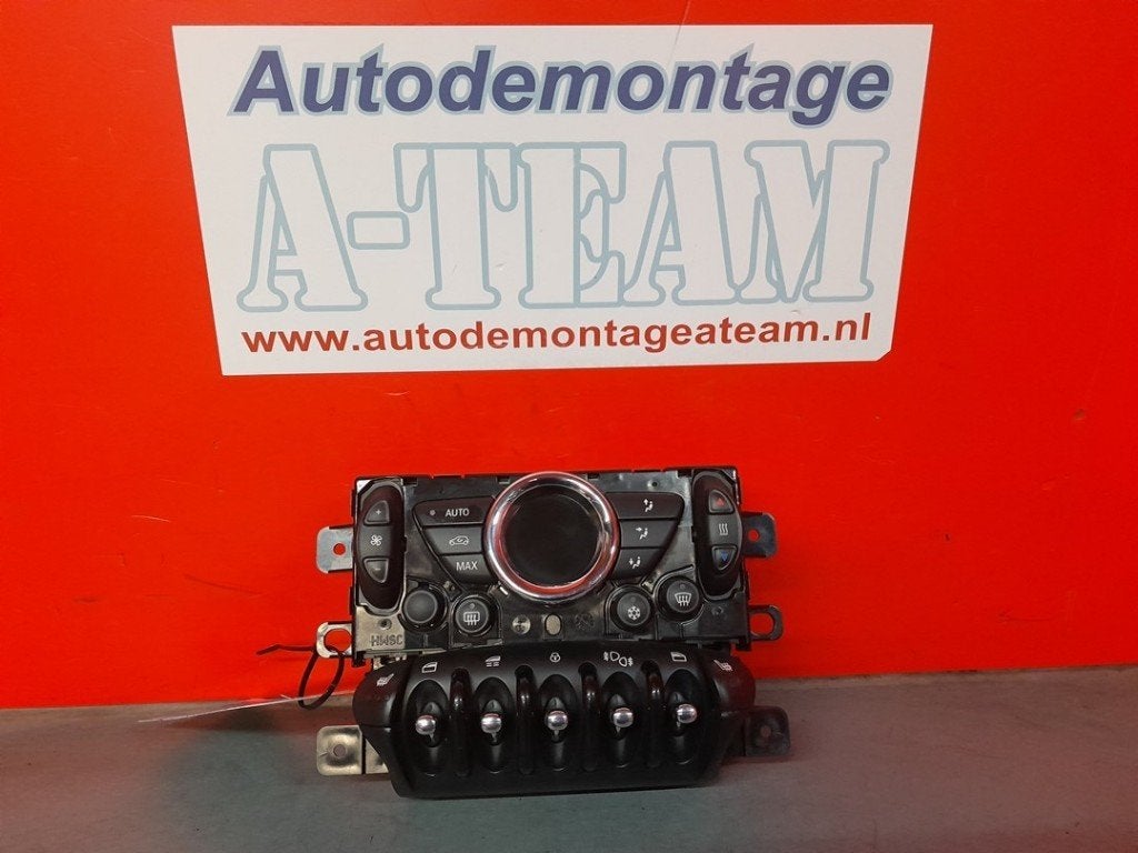 RAAMSCHAKELAAR Mini Mini Open (R57) (|E1060547|), Gebruikt, Mini, Petuelring 130
80809  München, DE, Minikundenbetreuung@mini.de