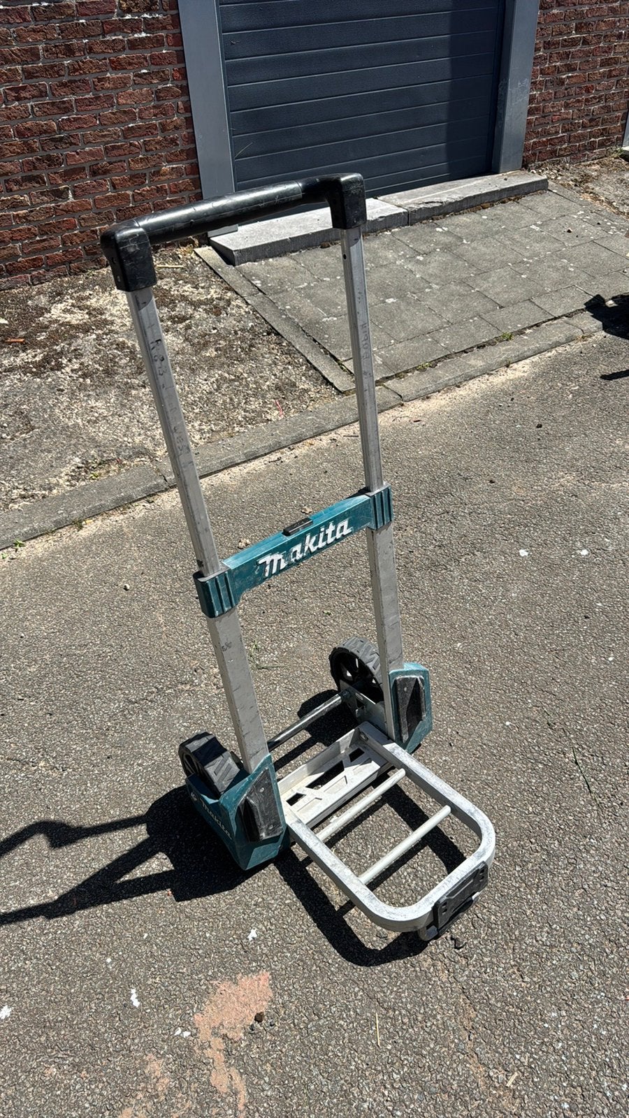 Chariot Makita, Enlèvement, Comme neuf, Diable