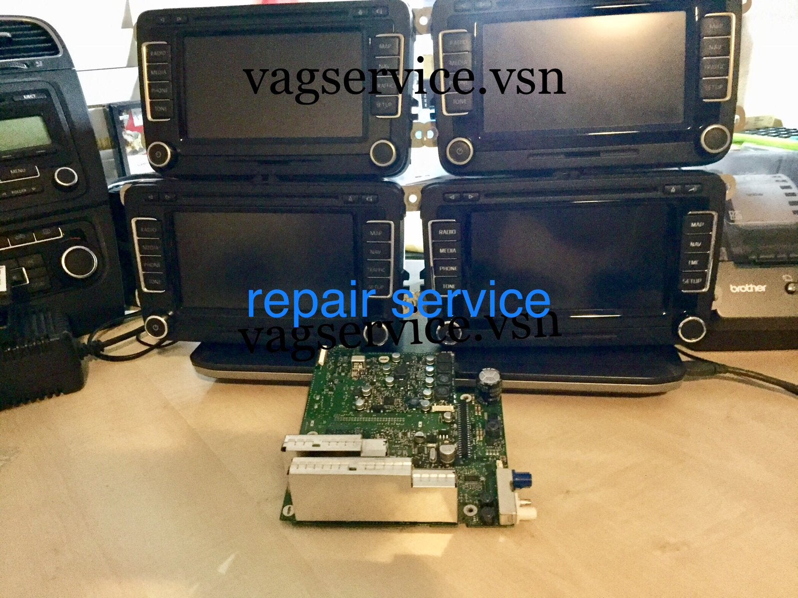 Lisez l'erreur obd Vag Rns 510 Mini PQ VW Seat Skoda Display, Enlèvement ou Envoi, Neuf, Daihatsu