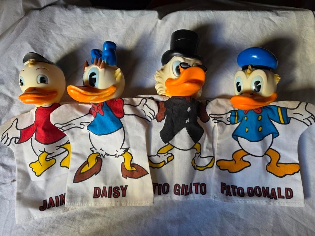 4 beroemde Disney-poppen Donald Scrooge verkocht in l, Verzamelen, Ophalen of Verzenden