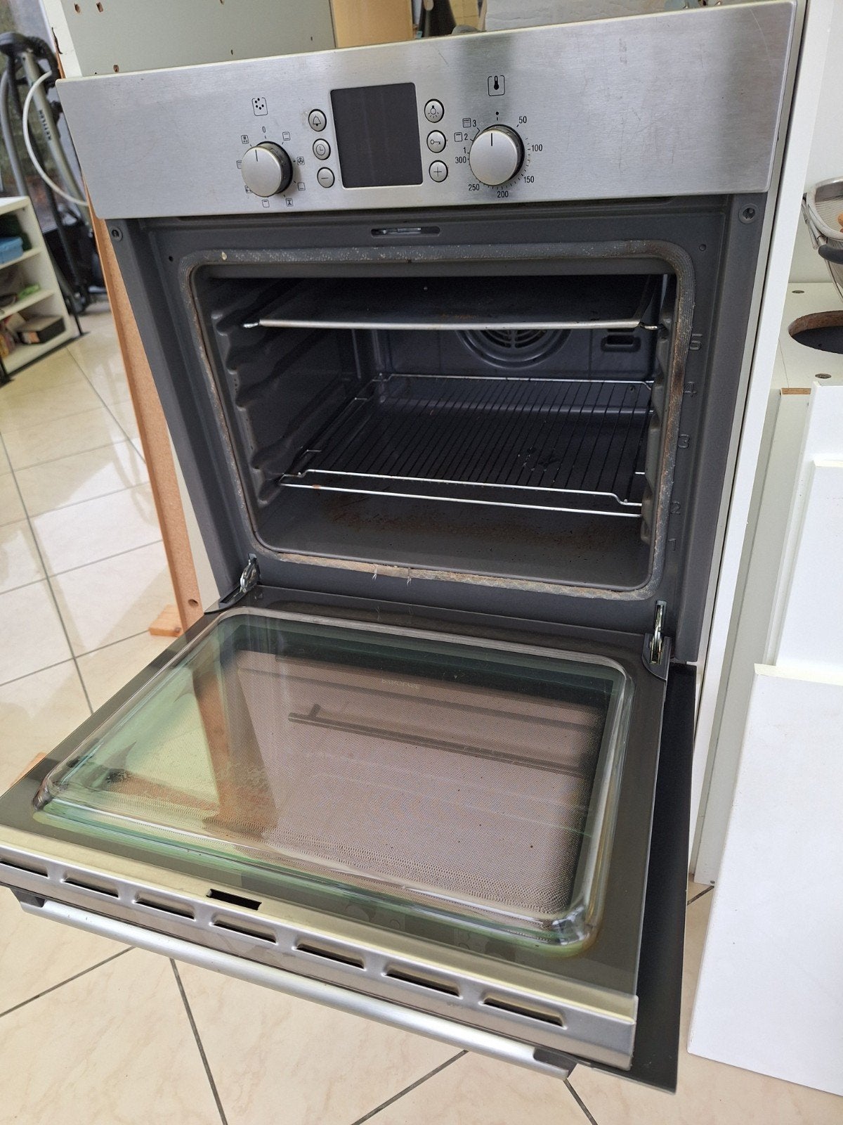 oven: merk Bosch.  tekoop wegens plaatsen van nieuwe keuken., Ophalen, Gebruikt, Hete lucht, Bosch
