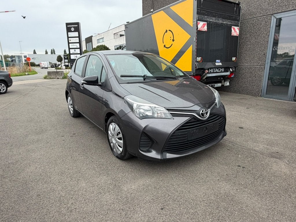 Toyota Yaris (Numéro de stock 99877), Autos, https://public.car-pass.be/vhr/fe3e0c51-3a11-433a-9ae3-8beb00fb1863, Entreprise, Boîte manuelle