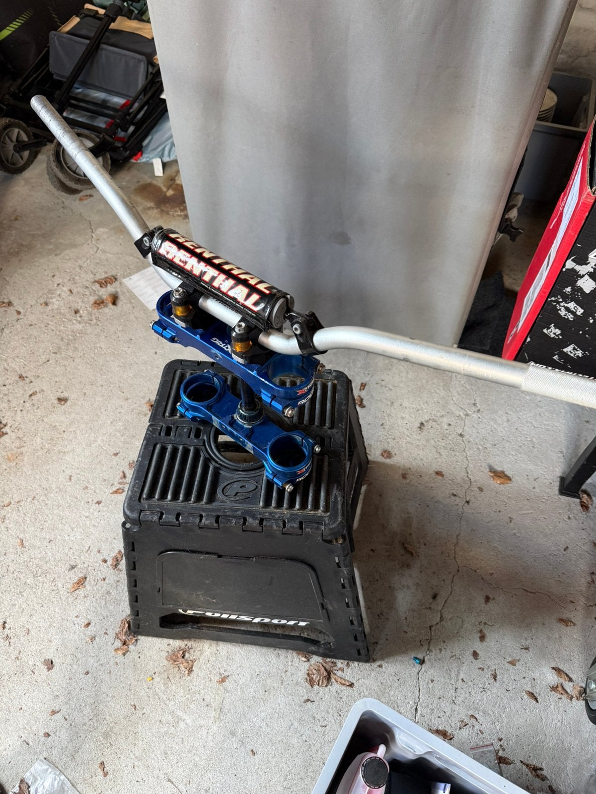 Blauwe xtrig+renthal stuur(85 cc), Ophalen, Zo goed als nieuw