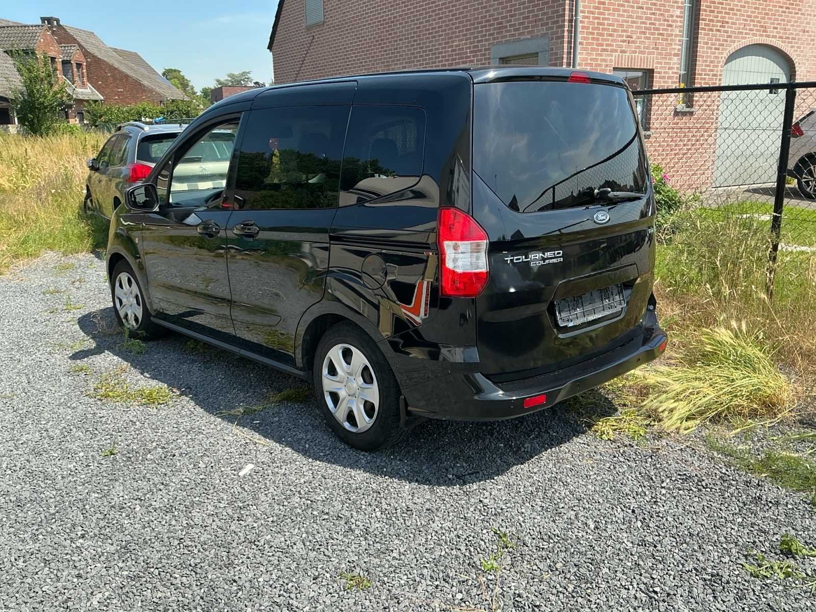 Ford Tourneo Courier Ju2 2017 Voiture particulière, Achat, Euro 6, Entreprise, Boîte manuelle