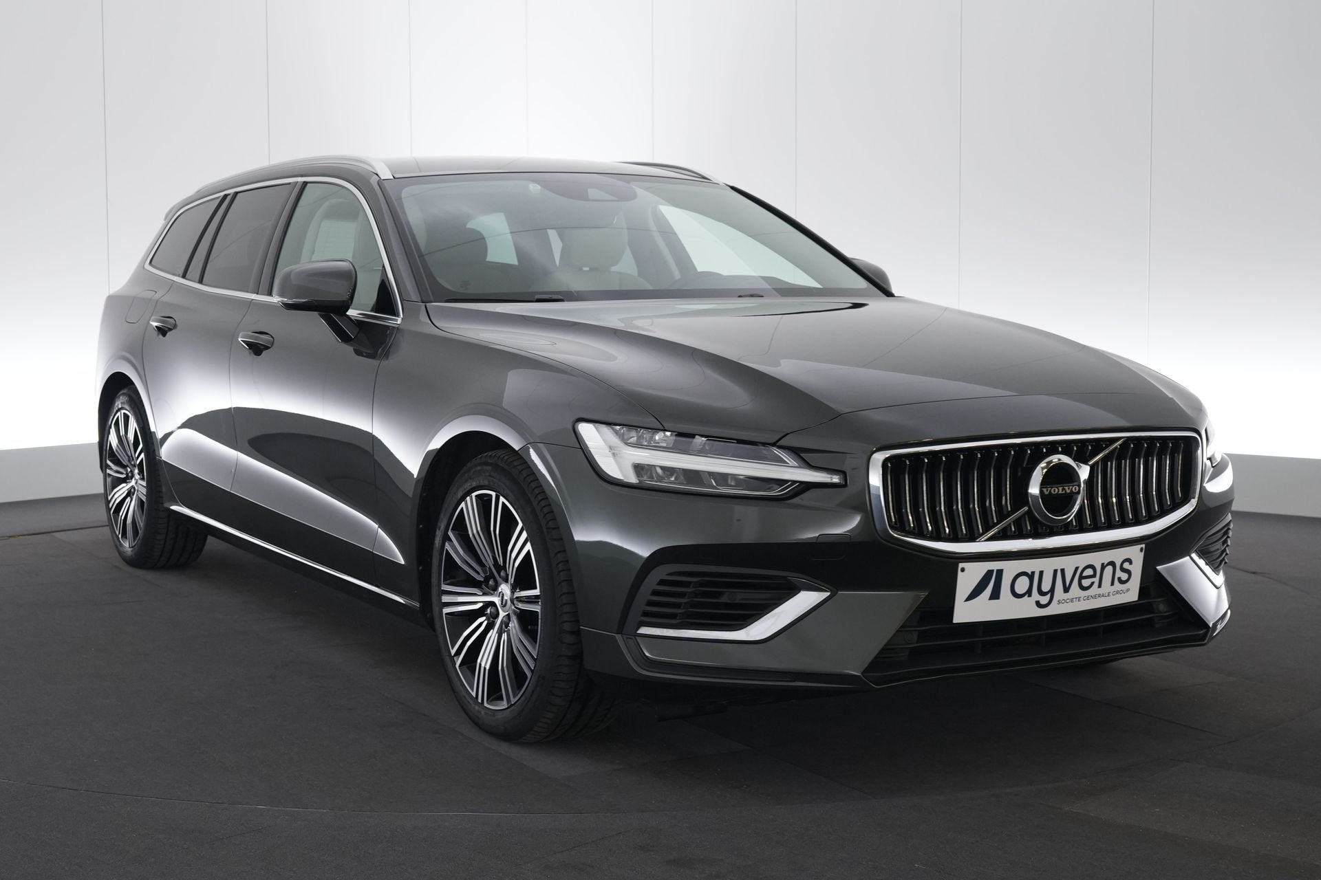 (2AKQ722) VOLVO V60 - 2018, Cuir, Argent ou Gris, Achat, Euro 6