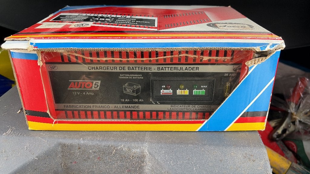 Batterijlader 12v 4a, Autos : Pièces & Accessoires, Neuf, Pièces universelles