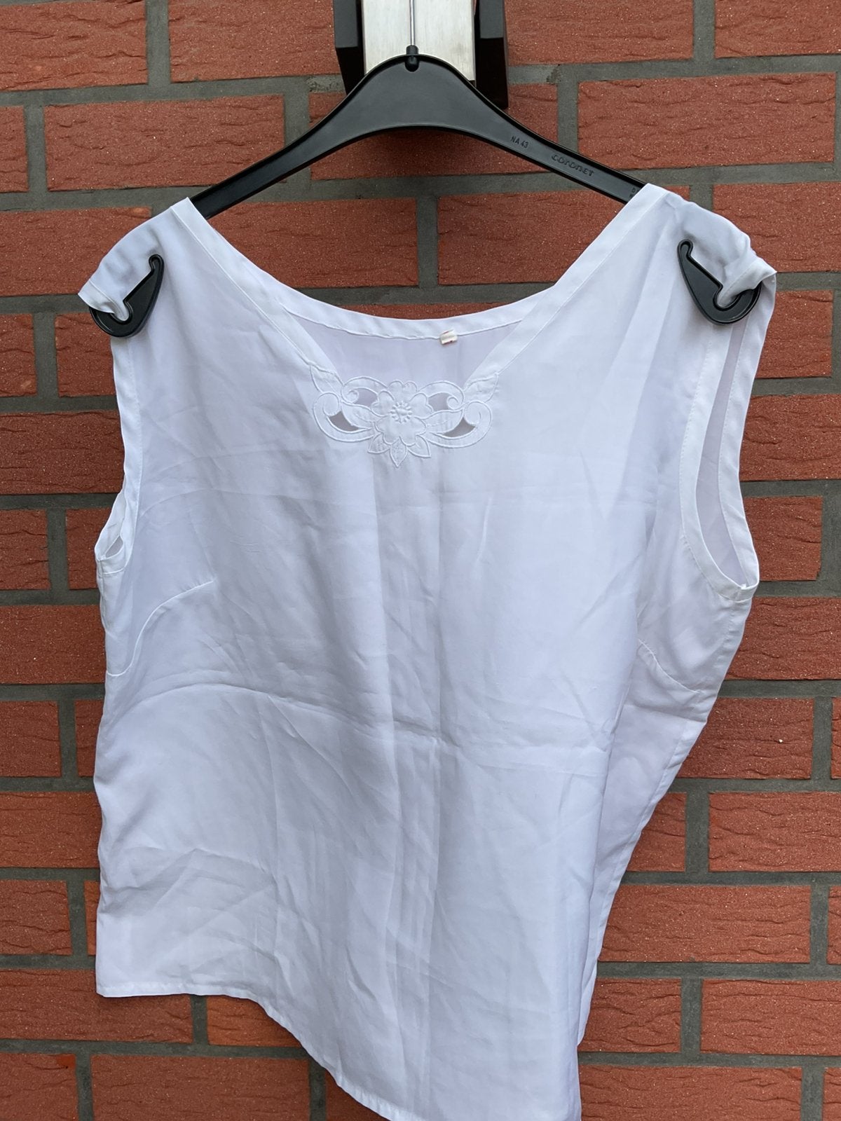 Wit bloesje zonder mouwen Maat XL, Kleding | Dames, Topjes, Ophalen of Verzenden, Zo goed als nieuw, Maat 46/48 (XL) of groter