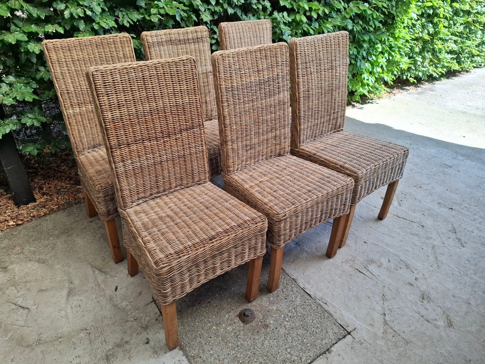 6 stoelen, Enlèvement