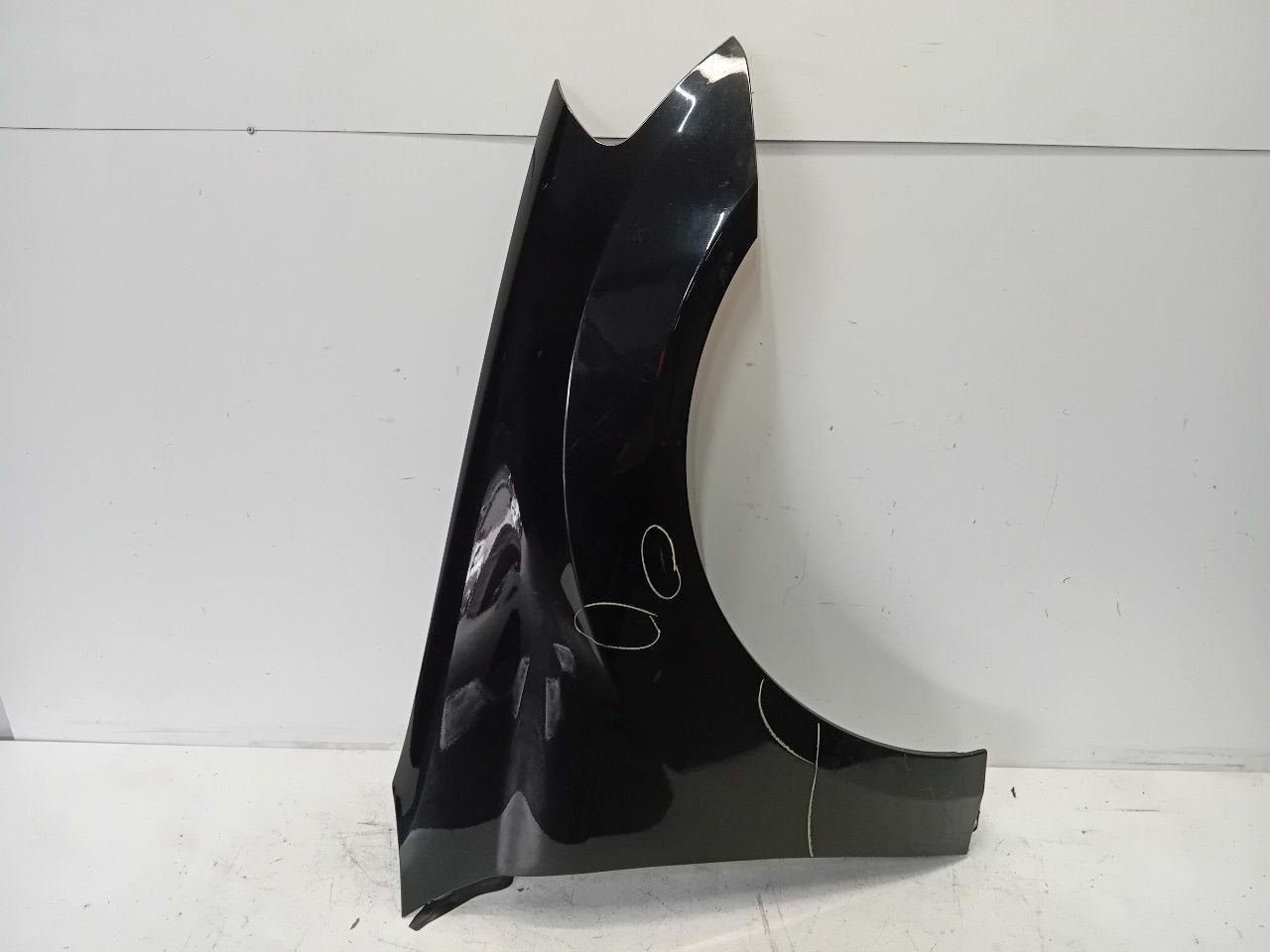 Spatbord rechts voor Mercedes-Benz ML-Klasse, Onderdelen@venauto.nl, Van der Ven Autorecycling B.V., Gebruikt, Ettenseweg 76, 4706 PB Roosendaal, The Netherlands