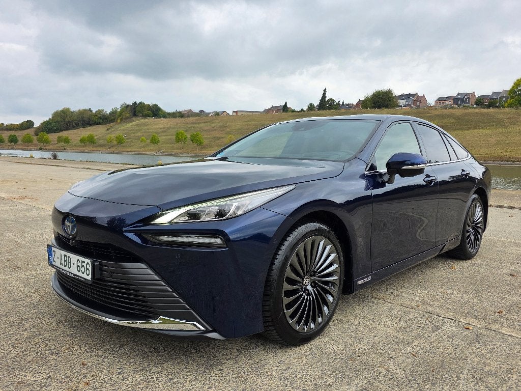 Toyota  Mirai electric drive 134 kW Luxury, Cuir, Achat, Noir, 0 cylindres