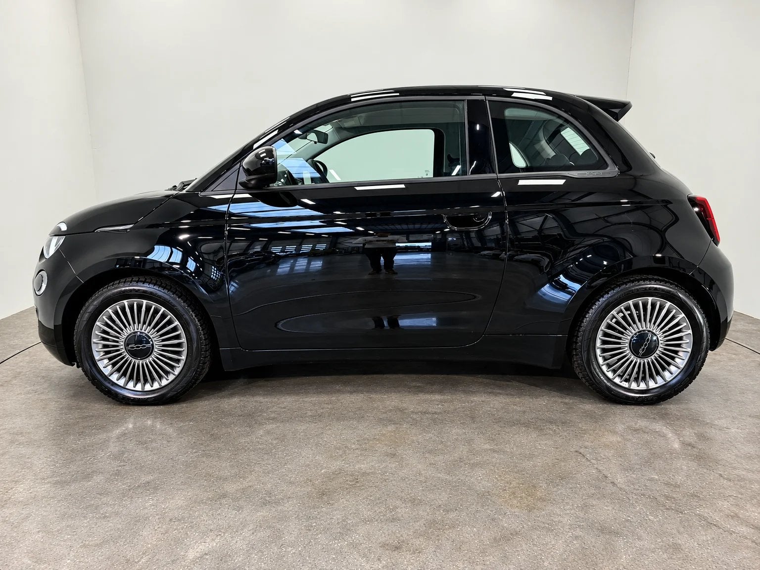 Fiat 500e Icon 42 kWh Long Range, Autos, 87 kW, Entreprise, Noir, Berline