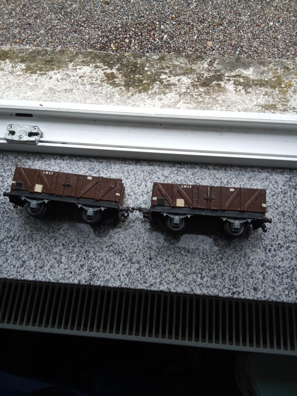 2 JEP SNCF wagons – schaal 0 – ANTIEK & ZELDZAAM – €50

V, Enlèvement ou Envoi