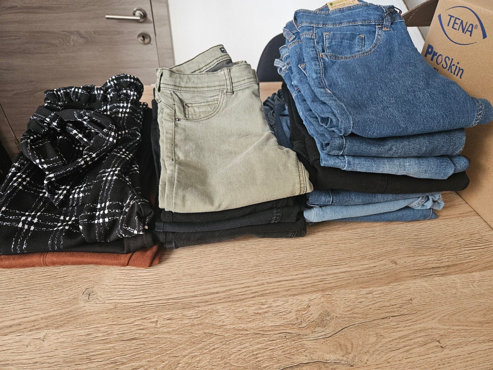 À VENDRE – Lot complet Vêtements & Chaussures (Idéal Revende