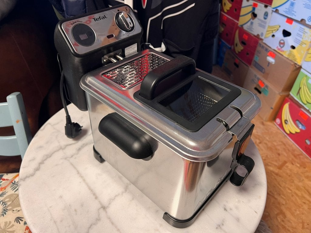 Tefal Filtra Pro Digital FR519170 friteuse 4L, Electroménager, Friteuses, 4 litres ou plus, Enlèvement, Utilisé, Pan intérieur amovible