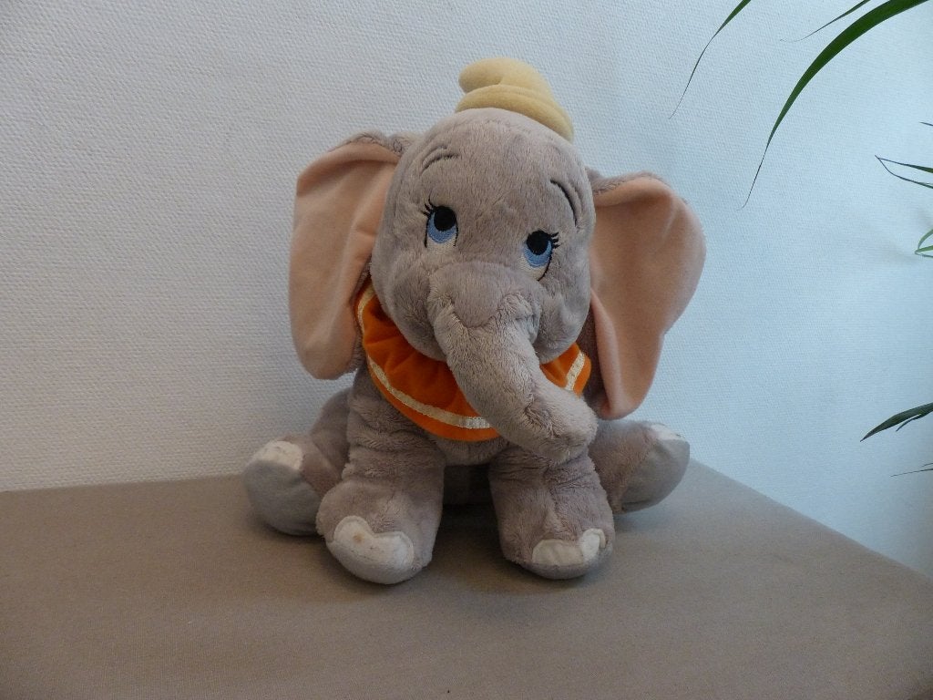 Peluche Disney Dumbo en peluche, en bon état, Disney, Enlèvement ou Envoi, Comme neuf, Disney