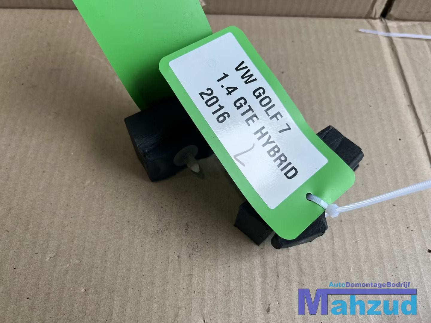 VW GOLF 7 Motorkap afdicht stootrubber 2012-2021 5G0864760B, Auto-onderdelen, Gebruikt, Volkswagen, Volkswagen AG, Vw@volkswagen.de