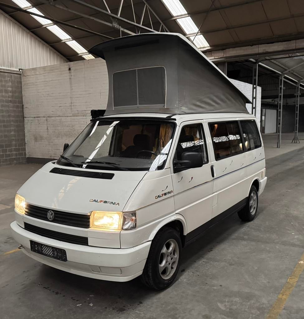 Volkswagen T4 California westfalia oldtimer/camper 2.4d 1991, Caravans en Kamperen, Buscamper of Camperbus, Volkswagen, Bedrijf